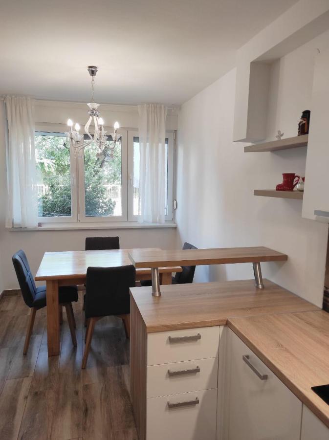 Apartment Mm Split Bagian luar foto